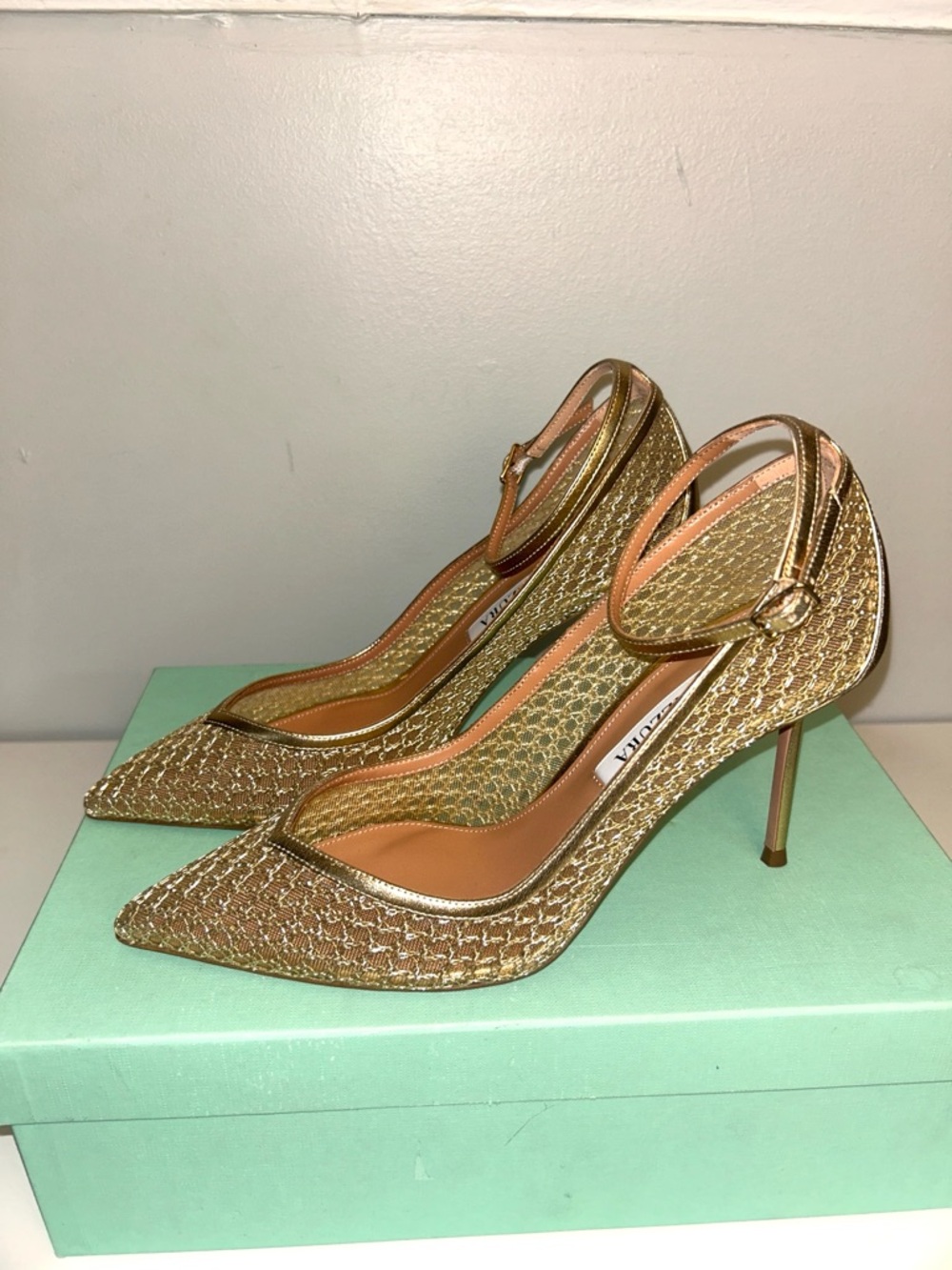 Aquazzura Asha Mesh Pump 85 Metallic Gold Pointed Toe AUTHENTIC - Picture 9 of 11
